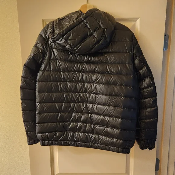 Moncler Black Puffer Jacke